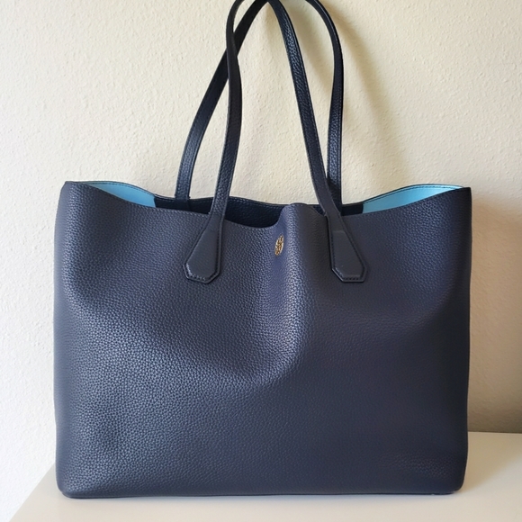 ❗SOLD❗💋Tory Burch Navy Leather Perry Tote - Picture 2 of 14